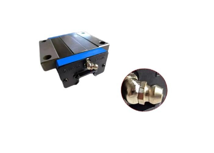De bovenkant sloot Lineaire Motieleibaan met Verminderde Productiekost 2.2mm4.4mm Dikte van de Facultatieve Olie Nozz van de Olieschraper